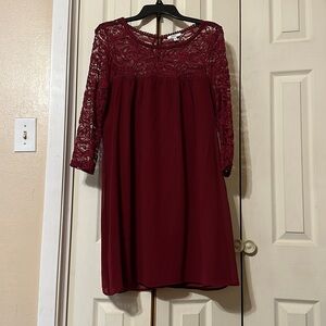 Size L maroon dress with lace detail